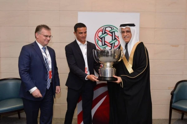 تزكيته رسمياً لولاية ثالثة في كونغرس المنامة مطلع فبراير.. سلمان بن ابراهيم المرشح الوحيد لرئاسة الإتحاد الآسيوي بعد اغلاق باب الترشيحات