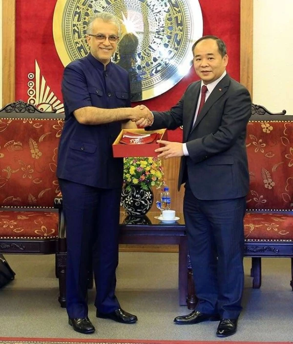 تزكيته رسمياً لولاية ثالثة في كونغرس المنامة مطلع فبراير.. سلمان بن ابراهيم المرشح الوحيد لرئاسة الإتحاد الآسيوي بعد اغلاق باب الترشيحات