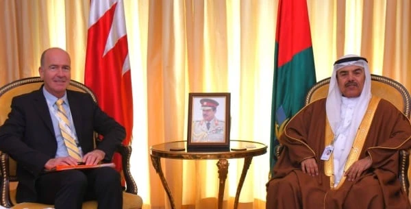 وزير شؤون الدفاع يستقبل نائب الأمين العام للدفاع والأمن القومي الفرنسي وقائد القوات الجوية الاسترالي