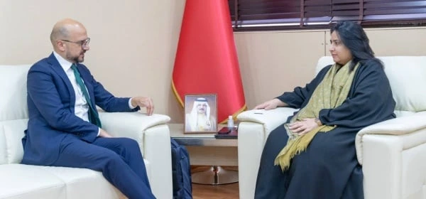 الأمين العام لمجلس التعليم العالي تبحث الاعتمادية لتخصصات إدارة الأعمال مع جمعية تطوير كليات إدارة الأعمال (AACSB)