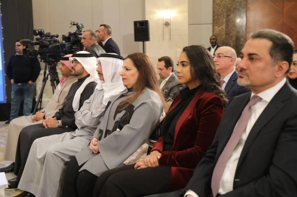 وزير الصناعة والتجارة: البحرين تدخل للمرة الأولى مجال صناعة السيارات الكهربائية والأدوية والمحاليل الطبية