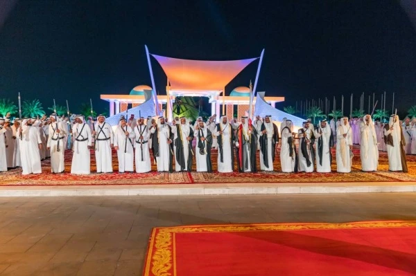 نيابة عن الملك.. ولي العهد رئيس الوزراء يحضر حفل تكريم ناصر بن حمد بمناسبة تحقيقه المركز الأول ببطولة العالم للقدرة