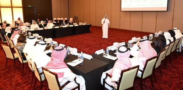 لجنة تقييم مراكز الخدمة الحكومية تعقد اجتماع الطاولة المستديرة مع الجهات الحكومية