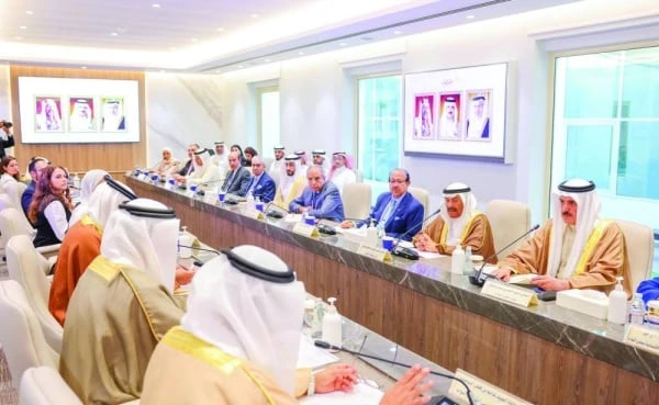 "التنفيذية والتشريعية" تستعرضان تفاصيل برامج "تمكين" الجديدة لدعم توظيف البحرينيين