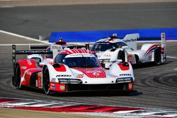 خمس بطولات يتنافس عليها السائقون والفرق في بطولة العالم لسباقات التحمل