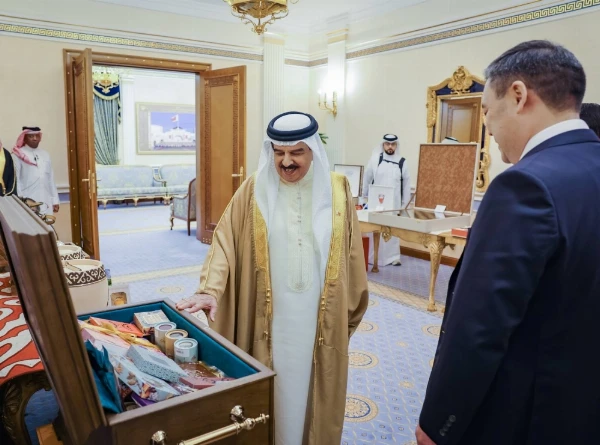 الملك يستقبل رئيس قرغيزستان ويعقدان جلسة مباحثات رسمية شهدت توقيع عدد من الاتفاقيات ومذكرات التفاهم