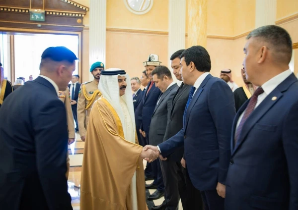 الملك يستقبل رئيس قرغيزستان ويعقدان جلسة مباحثات رسمية شهدت توقيع عدد من الاتفاقيات ومذكرات التفاهم
