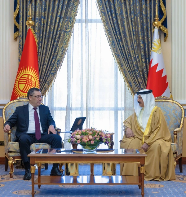 الملك يستقبل رئيس قرغيزستان ويعقدان جلسة مباحثات رسمية شهدت توقيع عدد من الاتفاقيات ومذكرات التفاهم