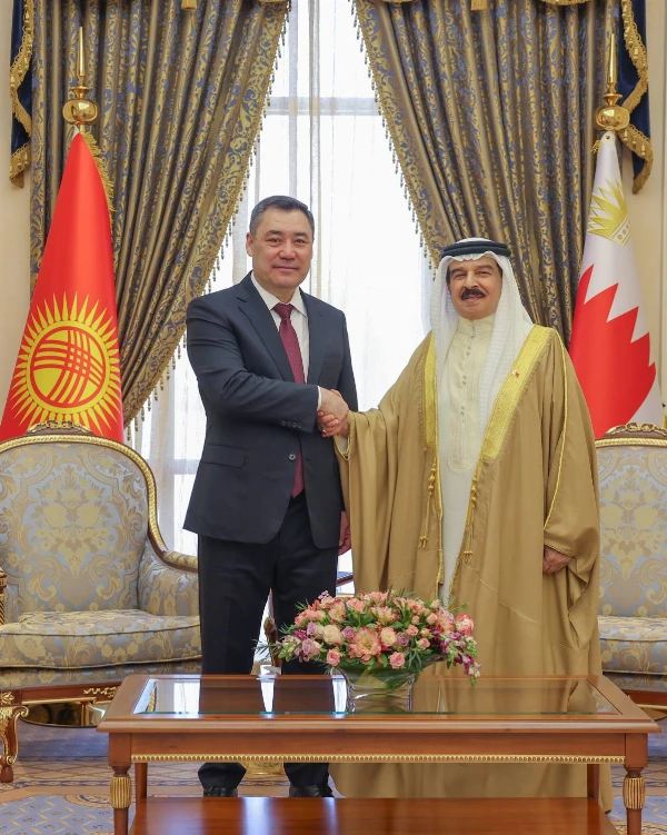 الملك يستقبل رئيس قرغيزستان ويعقدان جلسة مباحثات رسمية شهدت توقيع عدد من الاتفاقيات ومذكرات التفاهم