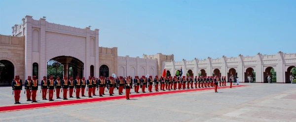 الملك يستقبل رئيس قرغيزستان ويعقدان جلسة مباحثات رسمية شهدت توقيع عدد من الاتفاقيات ومذكرات التفاهم