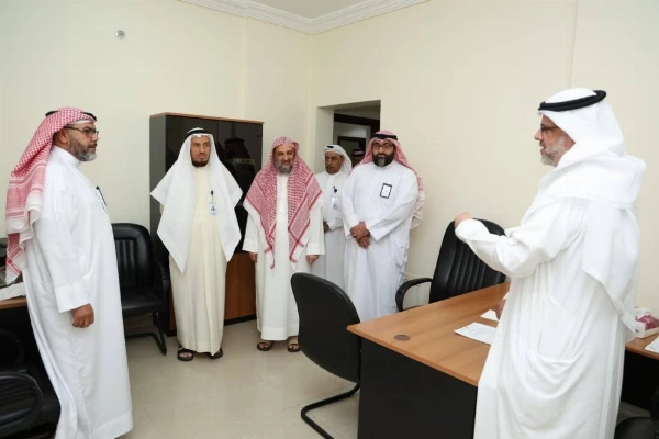 رئيس بعثة مملكة البحرين للحج يجتمع مع رؤساء اللجان ويتفقّد جاهزيتها واستعداداتها لخدمة حجاج المملكة