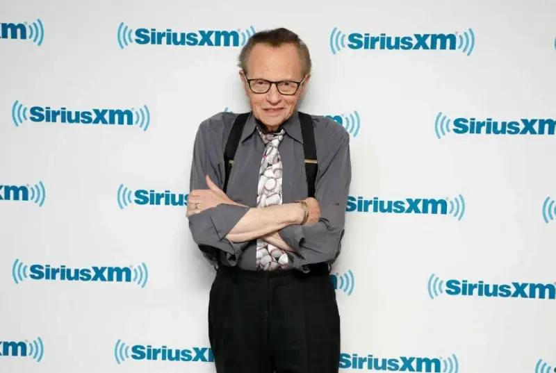 من القمة إلى الإفلاس.. كيف خسر نجوم هوليوود ثرواتهم؟