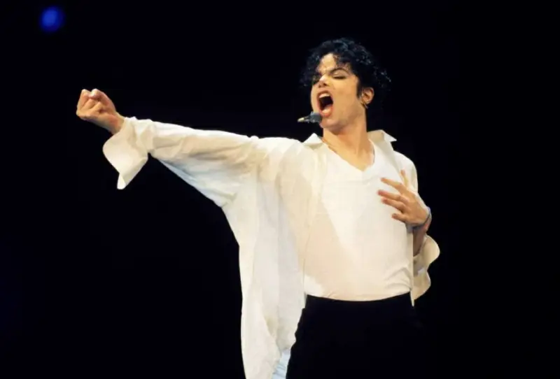 من ملايين إلى عشرات الملايين.. كيف تحولت ألبومات الموسيقى إلى استثمارات ضخمة؟