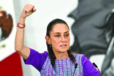 Mexico’s President Claudia Sheinbaum gestures as she speaks during her daily press conference at the Palacio Nacional in Mexico City Thursday. (AFP) Mexico’s President Claudia Sheinbaum gestures as she speaks during her daily press conference at the Palacio Nacional in Mexico City Thursday. (AFP)
