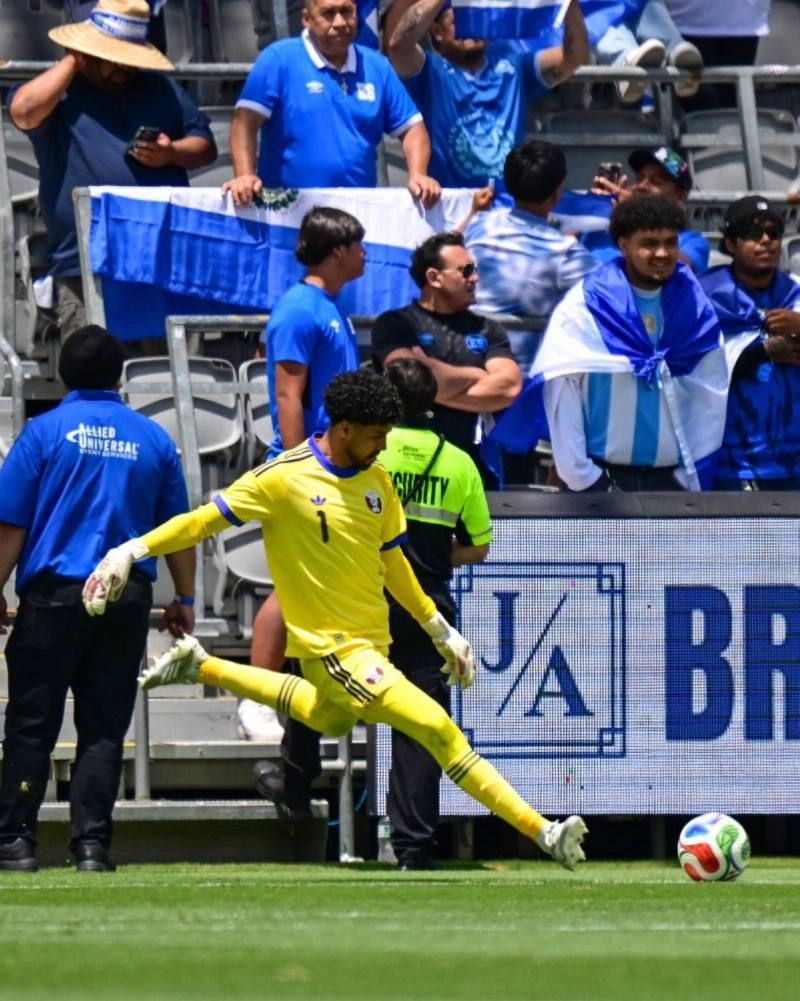 Qatar's goalkeeper Mahmoud Abunada has developed into a key figure for Qatar team, earning trust through steady performances and growing maturity between the posts. Qatar's goalkeeper Mahmoud Abunada has developed into a key figure for Qatar team, earning trust through steady performances and growing maturity between the posts.