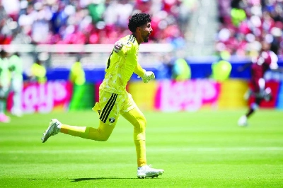 Goalkeeper Mahmoud Abunada, who made his international debut last year, made six saves as Qatar grabbed a dramatic 1-1 late equaliser against Switzerland to earn their first-ever World Cup point on Saturday. Goalkeeper Mahmoud Abunada, who made his international debut last year, made six saves as Qatar grabbed a dramatic 1-1 late equaliser against Switzerland to earn their first-ever World Cup point on Saturday.