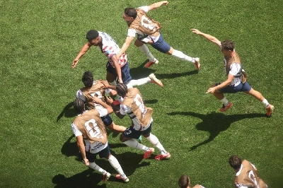 Alex Freeman of the United States celebrates with teammates after scoring his team's second goal during the FIFA World Cup 2026 Group D against Australia at Seattle Stadium on June 19, 2026 in Seattle, Washington. (AFP) Alex Freeman of the United States celebrates with teammates after scoring his team's second goal during the FIFA World Cup 2026 Group D against Australia at Seattle Stadium on June 19, 2026 in Seattle, Washington. (AFP)