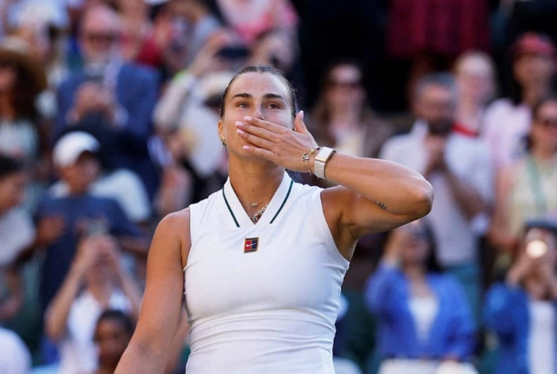 Belarus' Aryna Sabalenka celebrates winning her third-round match against Latvia's Jelena Ostapenko at Wimbledon on Friday. (Reuters) Belarus' Aryna Sabalenka celebrates winning her third-round match against Latvia's Jelena Ostapenko at Wimbledon on Friday. (Reuters)