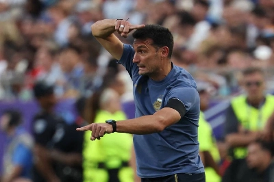 Lionel Scaloni, Head Coach of Argentina, gestures during the World Cup quarter-final match between Argentina and Switzerland at Kansas City Stadium on July 11, 2026 in Kansas City, Missouri. (AFP) Lionel Scaloni, Head Coach of Argentina, gestures during the World Cup quarter-final match between Argentina and Switzerland at Kansas City Stadium on July 11, 2026 in Kansas City, Missouri. (AFP)