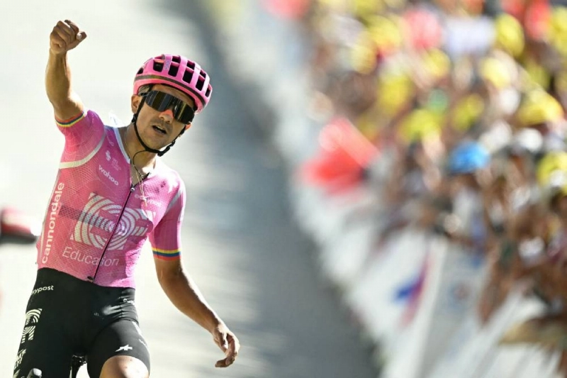 Ecuadorian rider Richard Carapaz cycles to the finish line to win the 18th stage of the 113th edition of the Tour de France, 185 km between Voiron and Orcières-Merlette in the French Alps, on July 23, 2026. (AFP) Ecuadorian rider Richard Carapaz cycles to the finish line to win the 18th stage of the 113th edition of the Tour de France, 185 km between Voiron and Orcières-Merlette in the French Alps, on July 23, 2026. (AFP)