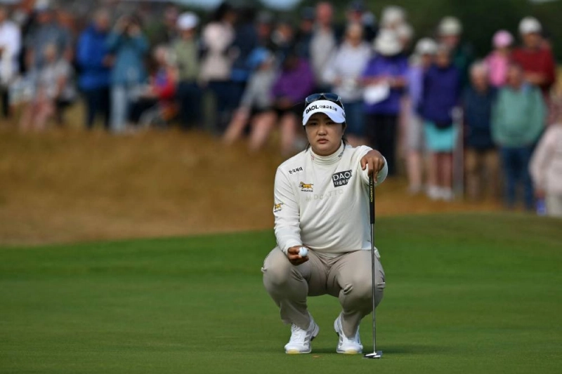 South Korea's Ryu Hae-ran lines up a putt on the 5th green on the first day of the 2026 Women's British Open Golf Championships at Royal Lytham & St. Annes Golf Club, north-west England, on July 30, 2026. (AFP) South Korea's Ryu Hae-ran lines up a putt on the 5th green on the first day of the 2026 Women's British Open Golf Championships at Royal Lytham & St. Annes Golf Club, north-west England, on July 30, 2026. (AFP)