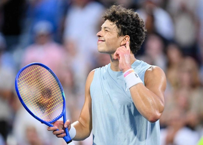 Ben Shelton of the United States celebrates a victory against Joao Fonseca of Brazil in the Montreal Masters. (AFP) Ben Shelton of the United States celebrates a victory against Joao Fonseca of Brazil in the Montreal Masters. (AFP)