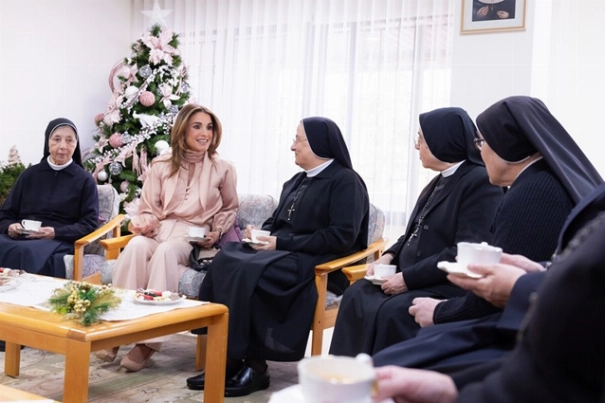 Queen Rania meets nuns of Rosary Sisters Visitation Home | Jordan Times