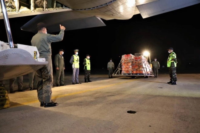 FAR: Acheminement des aides alimentaires au profit des forces armées libanaises et du peuple libanais