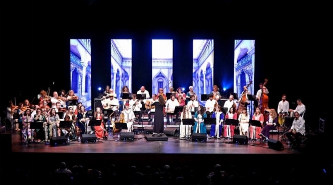 Jérusalem. Maître Driss Berrada, accompagné par la Chorale marocaine de la tolérance, en concert avec l'Orchestre andalou israélien d'Asdod et sa chorale.