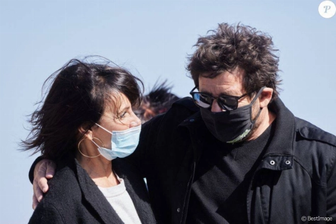 Gad El Maleh lors de la manifestation de soutien à la famille de Sarah Halimi sur la place du Trocadéro à Paris le 25 avril 2021