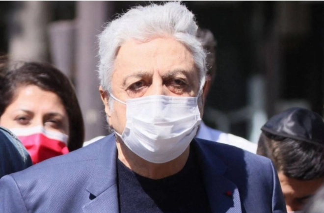 Gad El Maleh lors de la manifestation de soutien à la famille de Sarah Halimi sur la place du Trocadéro à Paris le 25 avril 2021
