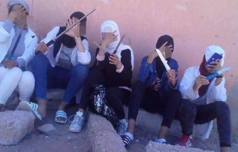 S'exhiber avec des armes blanches peut conduire à la case prison