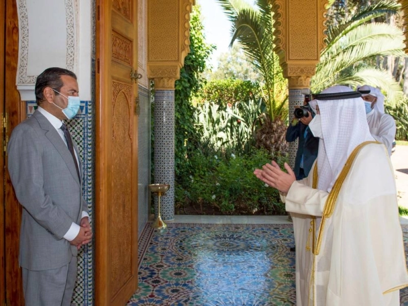 Le prince Moulay Rachid recevant le ministre koweïtien des Affaires étrangères.