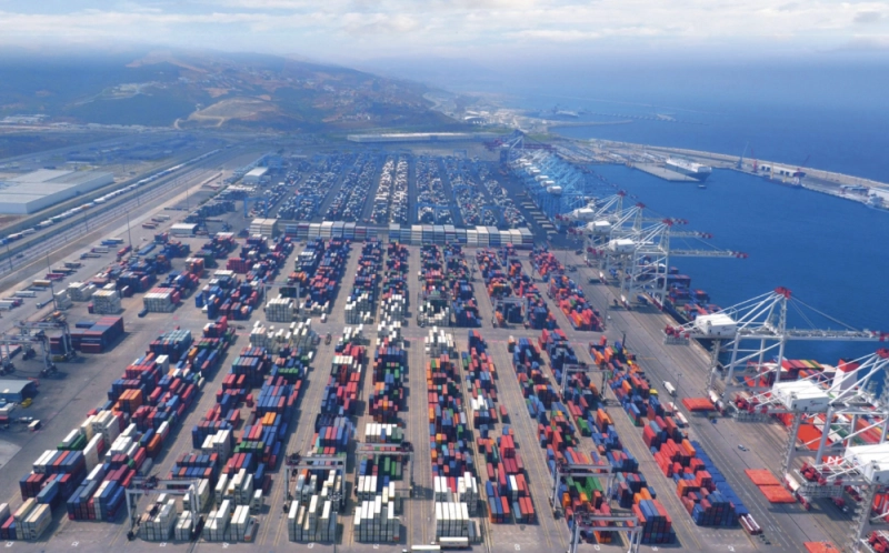 Vue aérienne du port Tanger Med
