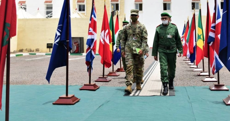 Les Armées marocaine et américaine réaffirment la qualité du partenariat militaire liant les Etats Unis et le Maroc.