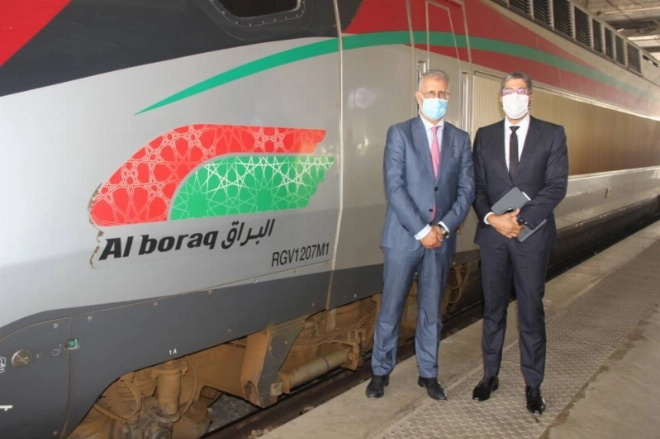 Le directeur général de l'ONCF, Rabie Khlie avec son homologue de l'ONMT, Adel El Fakir, mettant en avant à travers cette photo Al Boraq
