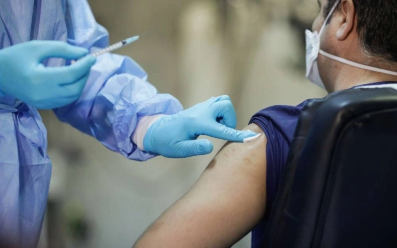 Faut-il penser déjà à la troisième dose au Maroc ou plutôt se concentrer sur l'objectif de la vaccination de 80% de la population ?