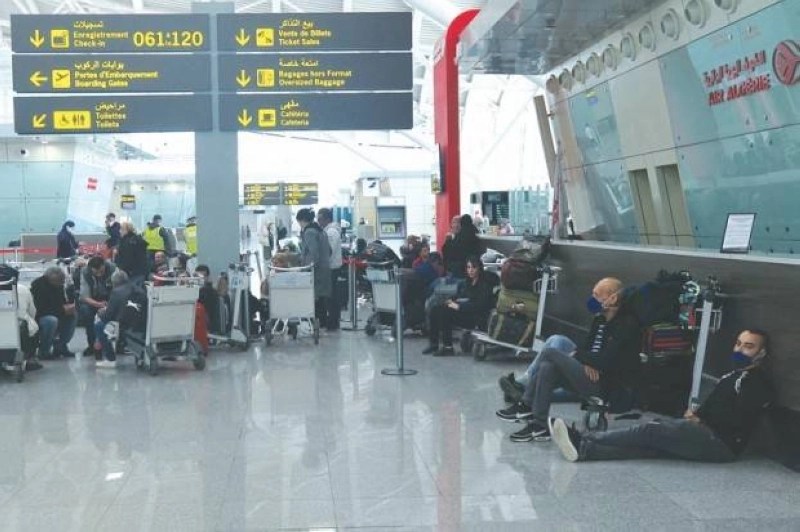 Aéroport d’Alger. Les militaires verrouillent tout.