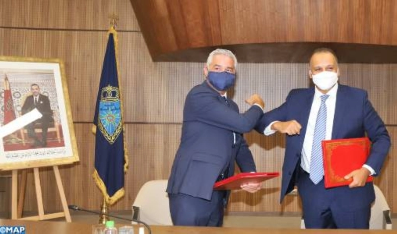 Le directeur général de l’AMEE, Saïd Mouline (à gauche) et le patron de l’ADII, Nabyl Lakhdar