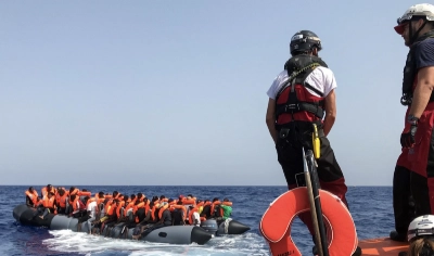 Profitant de la crise entre la France et le Grande-Bretagne, des migrants en situation irrégulière sont de plus en plus nombreux à mettre le cap sur les côtes britanniques.