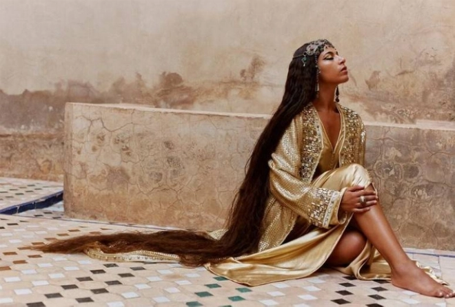 Ouidad Elma-Songe initiatique au Palais Bahia Marrakech.