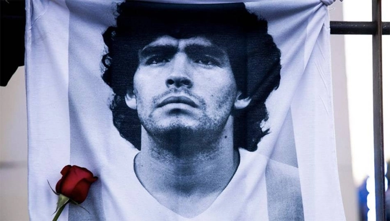 Les causes de la mort de Maradona continuent de susciter de vives polémique