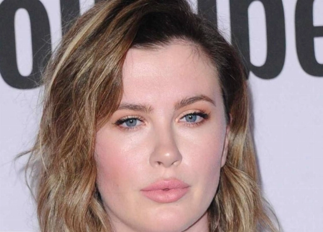 Irelandla la fille d'Alec Baldwin se retire des réseaux sociaux