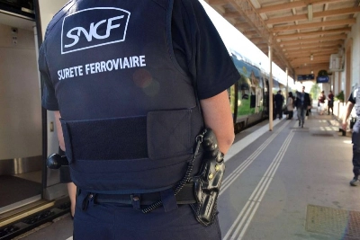 En France, les agents de la sûreté ferroviaire sont armés