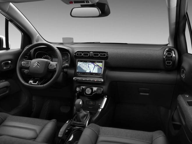 A l'intérieur, le nouveau C3 Aircross embarque un écran de 9 pouces avec une nouvelle interface média.
