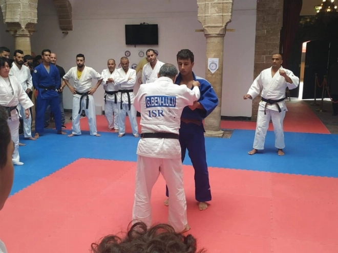 Rencontre interclubs amicale réunissant des judokas marocains, israéliens et palestiniens à Dar Souiri.