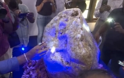 Ce saphir est l'un des plus gros au monde