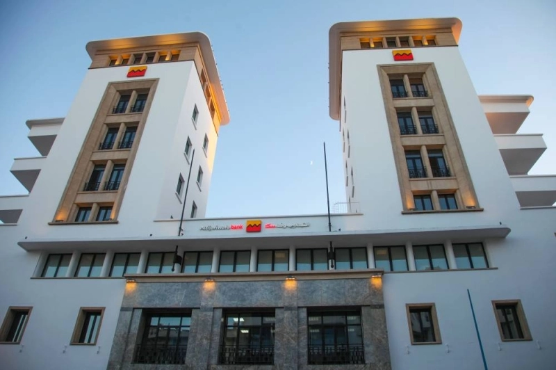 La façade de l’emblématique bâtiment Lahrizi à Casablanca a été réhabilitée par Attijariwafa bank après près de 12 mois de travaux.