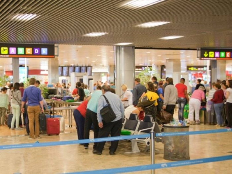 Aéroport Madrid Barajas. Pas très rigoureux, les Espagnols