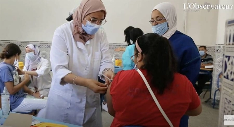 Au jeudi 13 janvier 2021, le Maroc a pu faire vacciner 24.608.541 personnes, dont 22.998.743 ont reçu leur deuxième dose et 3.705.262 la troisième (de rappel).
